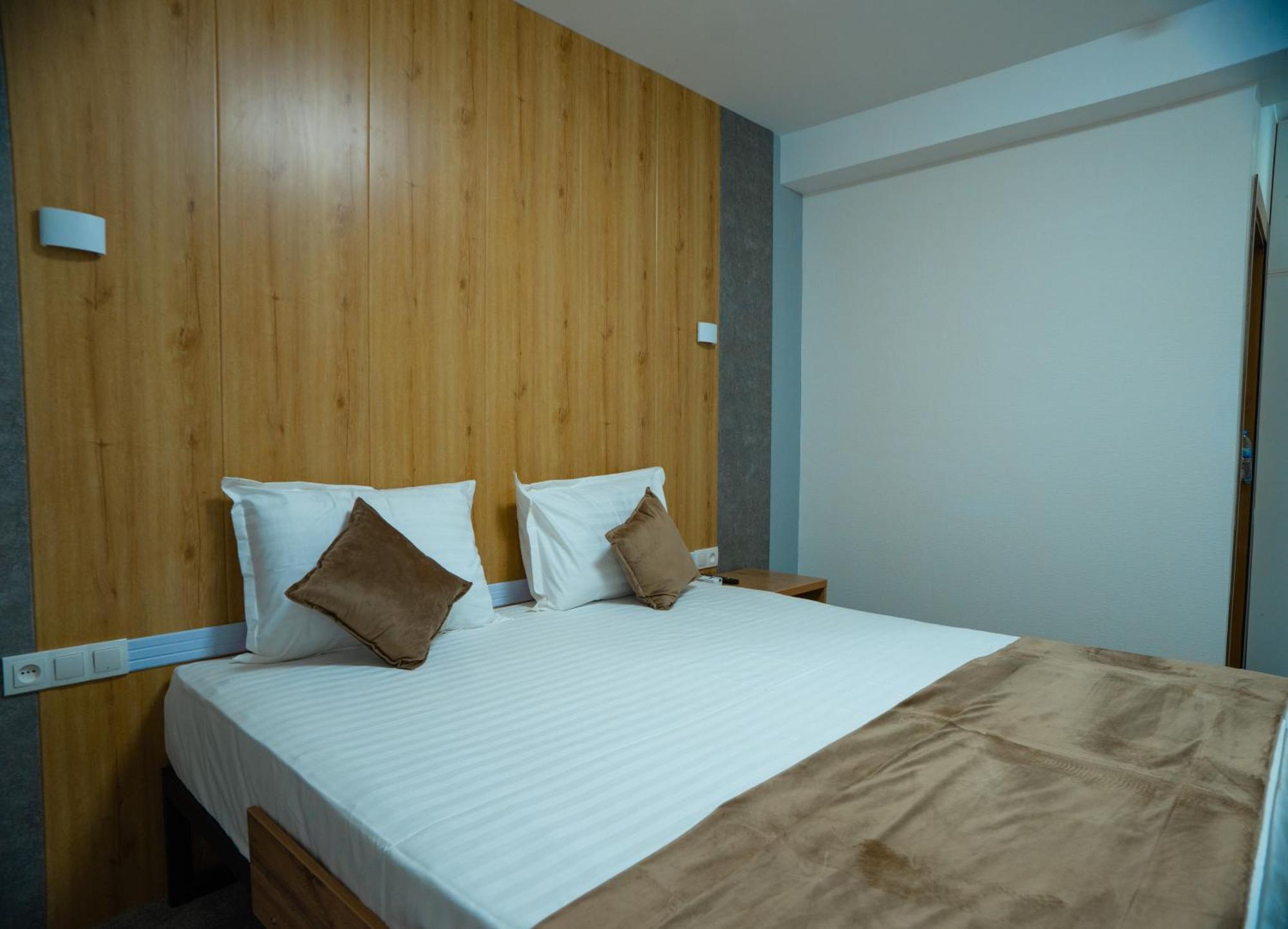 Art Plaza Hotel Tachkent Extérieur photo