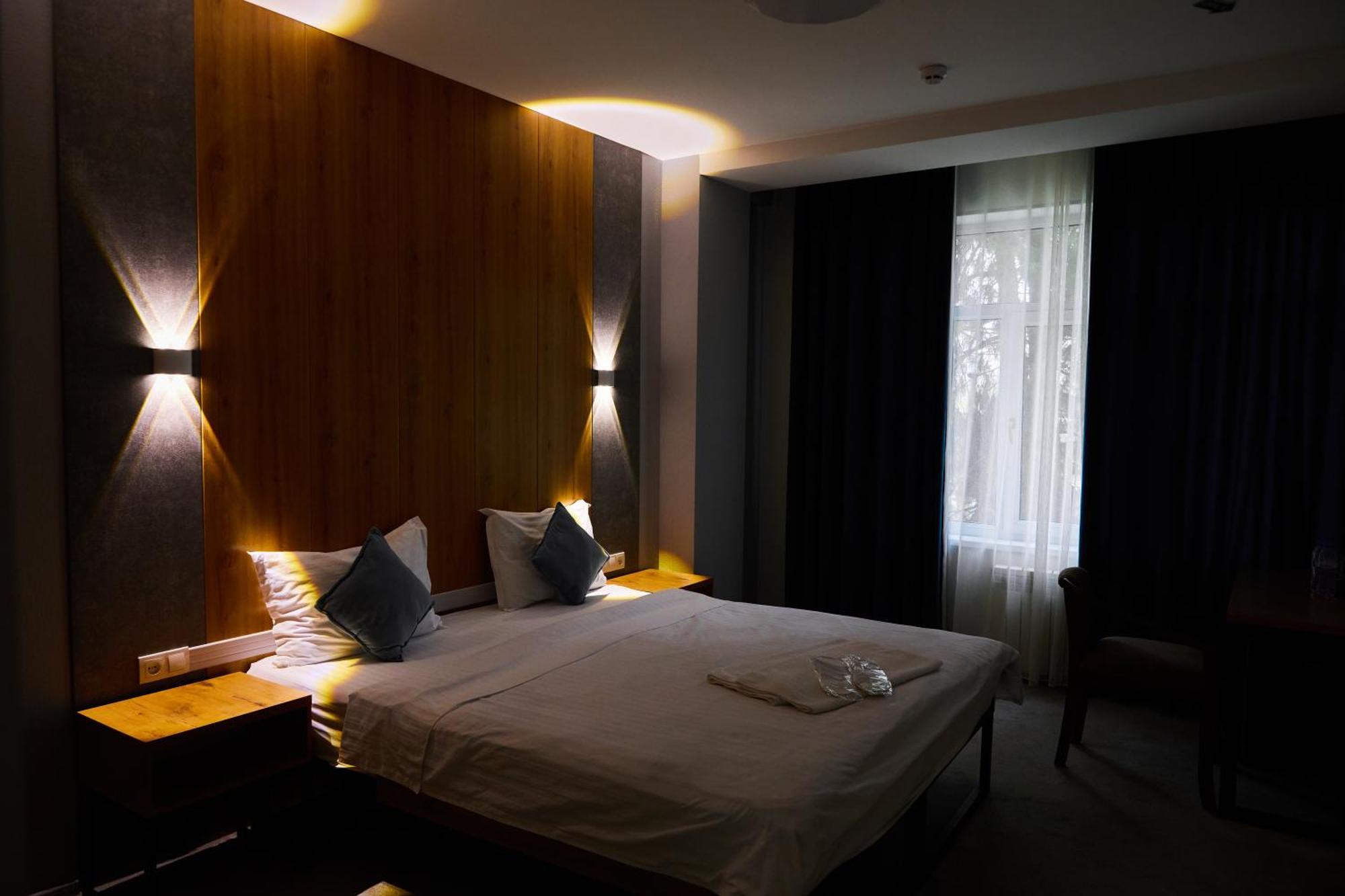Art Plaza Hotel Tachkent Extérieur photo