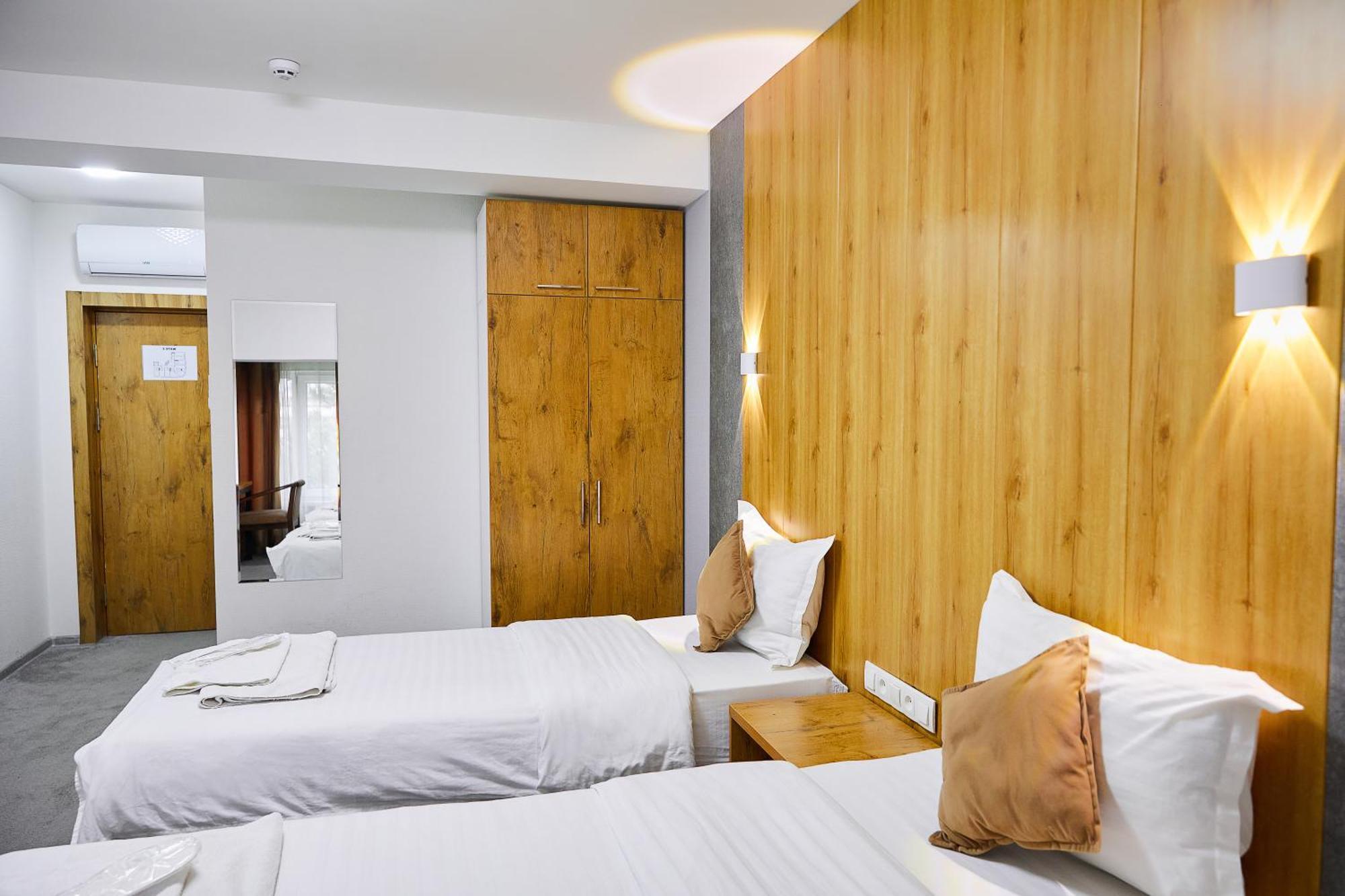 Art Plaza Hotel Tachkent Extérieur photo